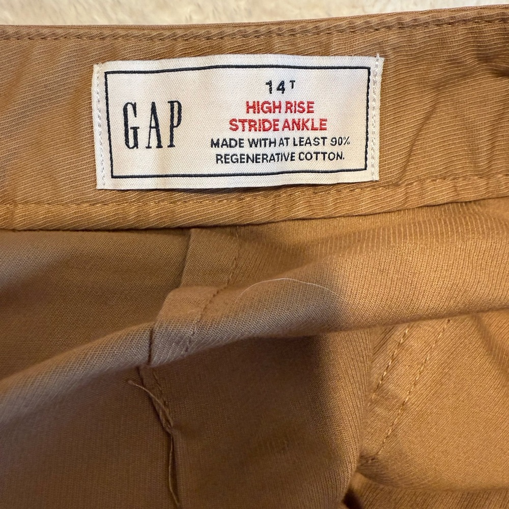 Women's Tan Wide-Leg khakis - Picture 2 of 6